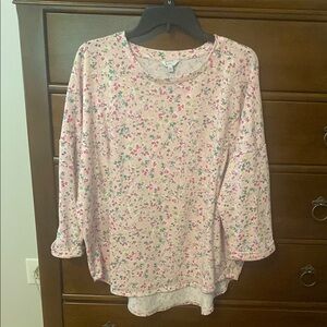 Crown & Ivy Pink Floral Women's Top